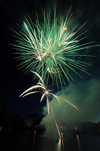 Ohňostroj, foto: (c) 2009 Jaromír Zajíček, www.FotoZajda.cz