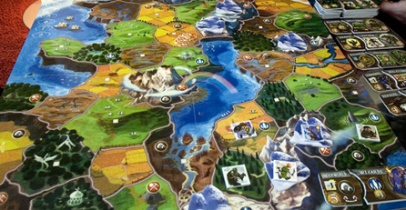 Desková hra Small World