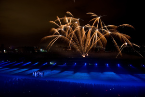 PYRO MUSIC LASER FEST &ndash; zakončete pr&aacute;zdniny s Michaelem Jacksonem a poř&aacute;dn&yacute;m ohňostrojem