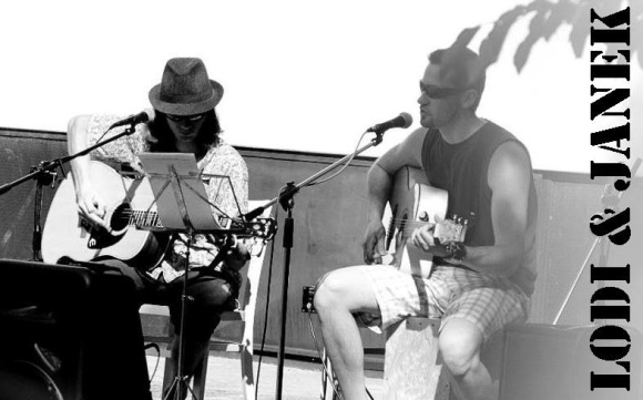 Lodi & Janek zahraj&iacute; v Čajovně Luna