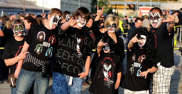 Fanoušci Kiss, foto: (c) 2010 Jaromír Zajíček - FotoZajda.cz