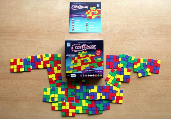 Continuo - čtyřbarevní hadi Continuo - čtyřbarevní hadi