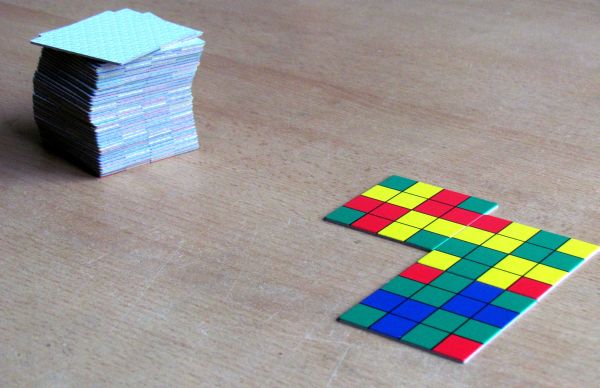 Continuo - čtyřbarevní hadi Continuo - čtyřbarevní hadi