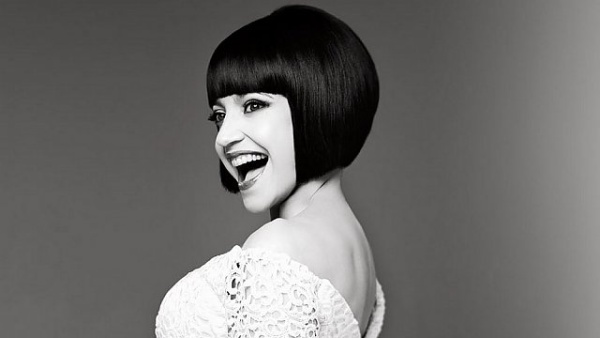 Lucie B&iacute;l&aacute; - Černob&iacute;l&eacute; turn&eacute; 2013