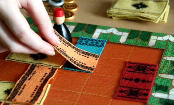 Recenze: Marrakech - hebký život prodejce koberců