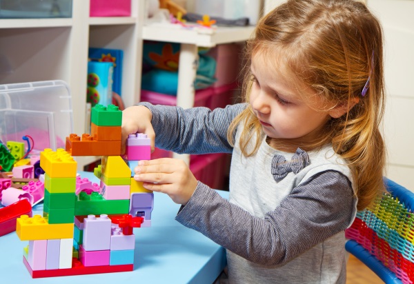 FESTIVAL HER A HRAČEK PRO MALÉ I VELKÉ FESTIVAL HER A HRAČEK PRO MALÉ I VELKÉ