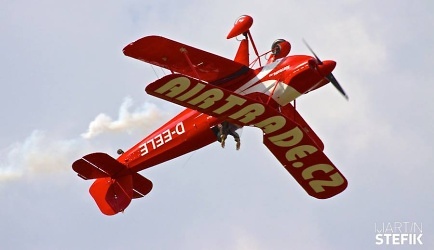 Na svět se můžete d&iacute;vat třeba i vzhůru nohama, foto: Martin &Scaron;tef&iacute;k, archiv Jana Rudzinsk&eacute;ho