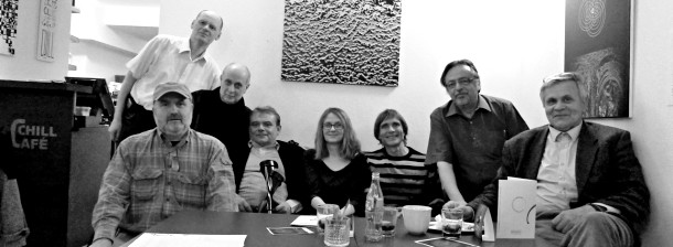 Autoři-účastníci Hozeného klobouku 24. dubna 2015 Autoři-účastníci Hozeného klobouku 24. dubna 2015