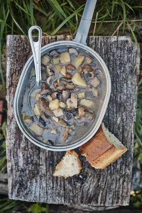 Outdoorová kuchařka