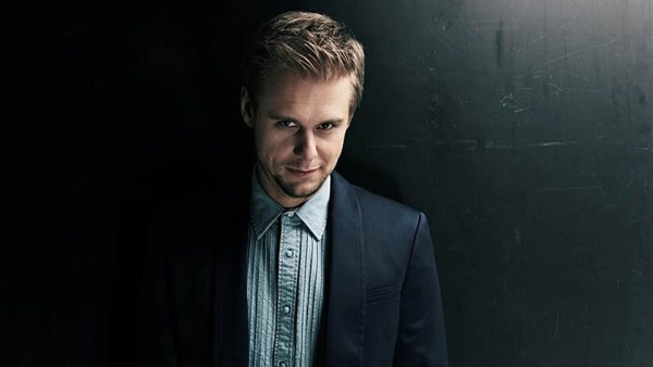 Armin van Buuren míří na Mácháč