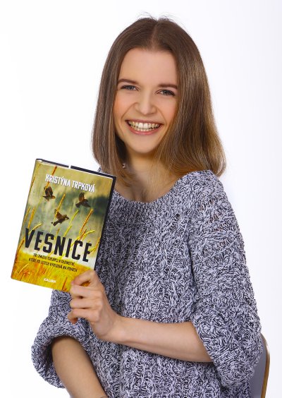 Kristýna Trpková - s knihou Vesnice