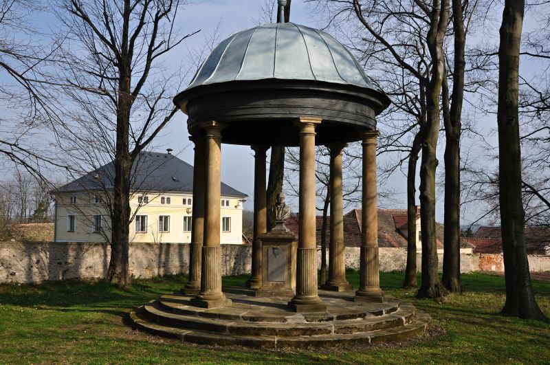 Předhradí - pavilon