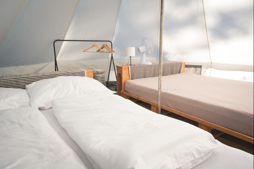 Glamping stan aneb luxusní stanování v kempu. Navíc v Litomyšli.
